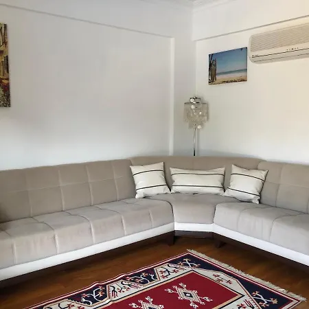 Apartamento A Cozy Flat 200 M To The Beach With A Mountain View