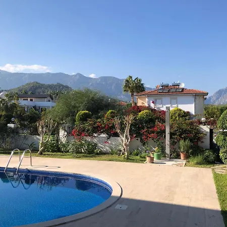 A Cozy Flat 200 M To The Beach With A Mountain View *