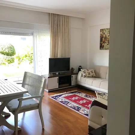 A Cozy Flat 200 M To The Beach With A Mountain View Apartamento *